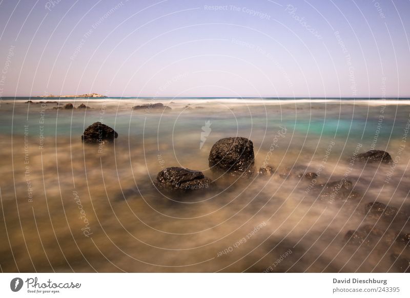 Kretische Küste Ferien & Urlaub & Reisen Freiheit Sommerurlaub Natur Landschaft Wasser Wolkenloser Himmel Schönes Wetter Felsen Wellen Bucht Meer Insel blau