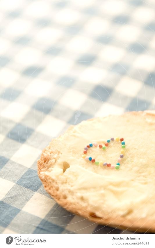 Herzhaft Lebensmittel Brot Butter Ernährung Frühstück Abendessen Slowfood Stil Wohlgefühl Dekoration & Verzierung Küche genießen frisch hell lecker blau