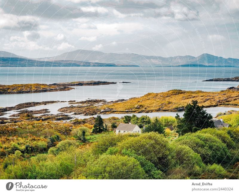 Irland - Sky Road Ferien & Urlaub & Reisen Tourismus Ausflug Ferne Sightseeing Berge u. Gebirge Natur Landschaft Wasser Himmel Wolken Frühling Sommer