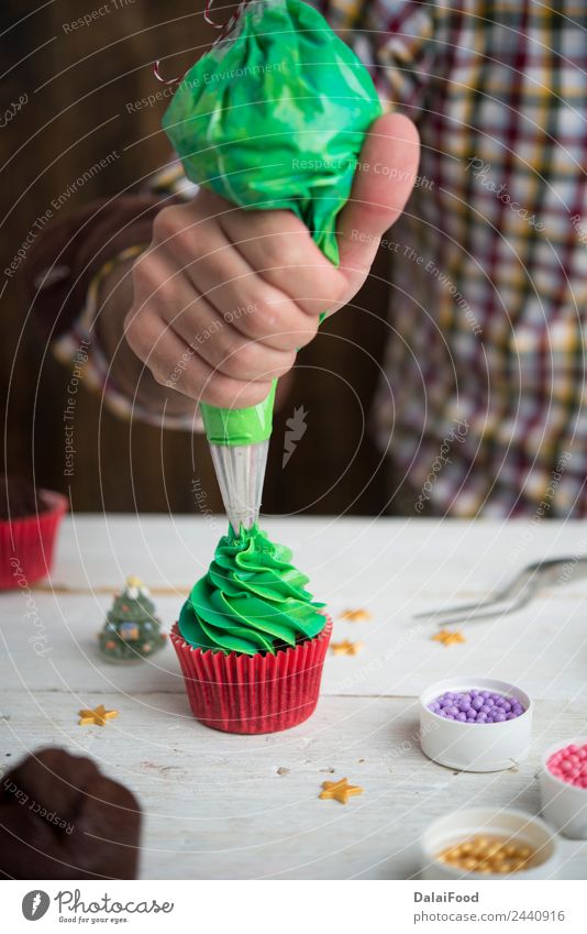 Muffin Weihnachtsbaum Dessert Dekoration & Verzierung Weihnachten & Advent Baum grün rot weiß Hintergrund backen Kasten Butter Kuchen Postkarte Kopie Sahne