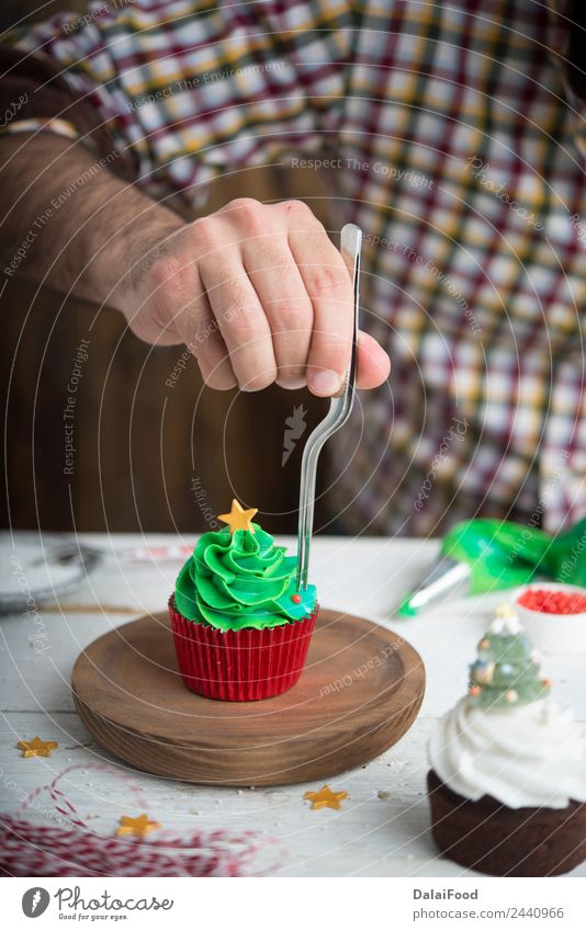 Muffin Weihnachtsbaum Dessert Winter Dekoration & Verzierung Feste & Feiern Weihnachten & Advent Baum hell grün weiß Farbe Hintergrund backen Kuchen farbenfroh