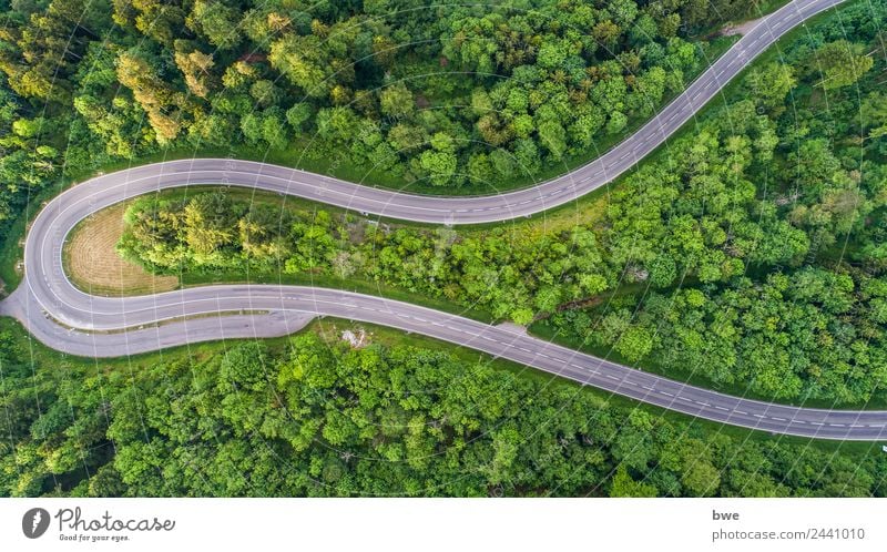 Mountain pass road Lifestyle Freude Sport Motorsport Fahrradfahren Landwirtschaft Forstwirtschaft Technik & Technologie Energiewirtschaft Erneuerbare Energie