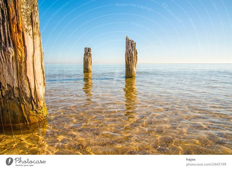 Stolpmünde, Ostsee in Polen mit Resten einer Kriegsmole Ferien & Urlaub & Reisen Tourismus Sommer Strand Natur Sand historisch blau ustka stolpmünde meer