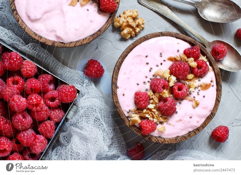 Himbeeren Smoothie Schüsseln Joghurt Frucht Dessert Ernährung Frühstück Vegetarische Ernährung Diät Schalen & Schüsseln Löffel Sommer frisch rosa rot weiß