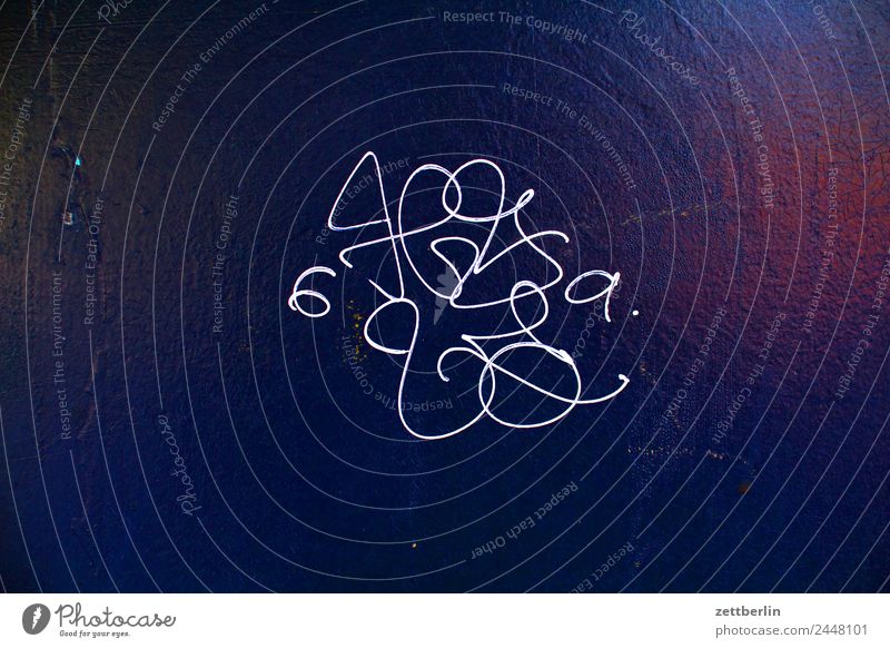 Geheime Nachricht Schriftzeichen schreiben Tag Graffiti taggen Schlagwort Schmiererei Vandalismus Information Grafik u. Illustration Schnörkel edding