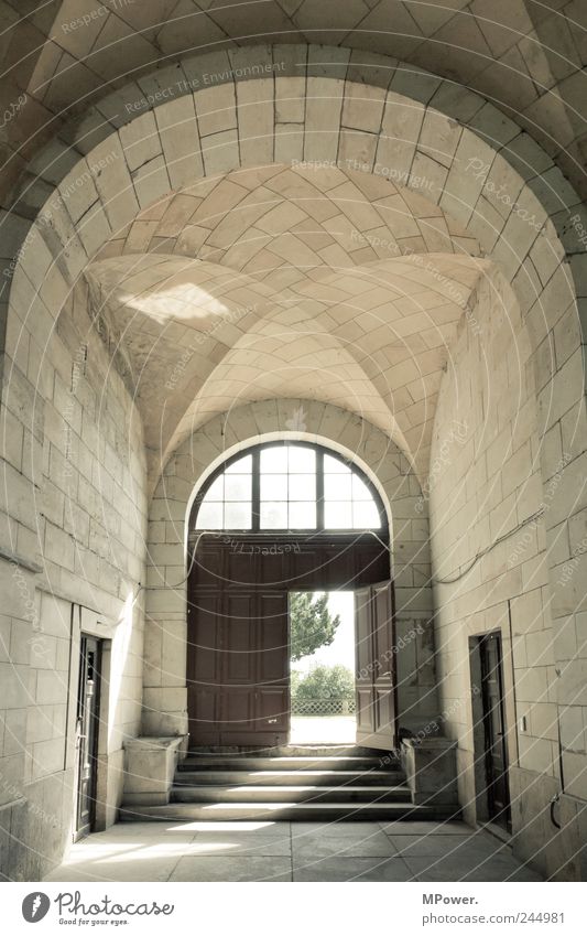 exit Haus Burg oder Schloss Tor Architektur Mauer Wand Treppe träumen Lichterscheinung Sandstein Bogen Tür Halle offen Decke Stein historisch Altbau beige Holz