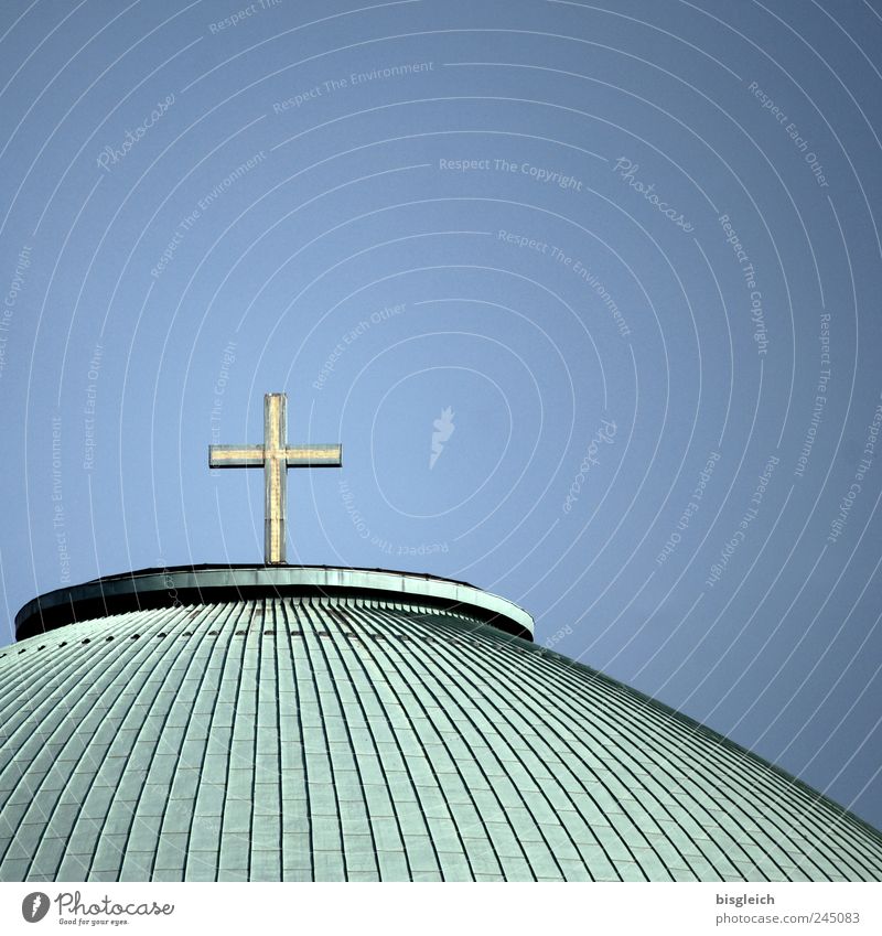 St Hedwig II Deutschland Europa Kirche Dach Kreuz blau grün Religion & Glaube Christentum Christliches Kreuz Farbfoto Gedeckte Farben Außenaufnahme Menschenleer