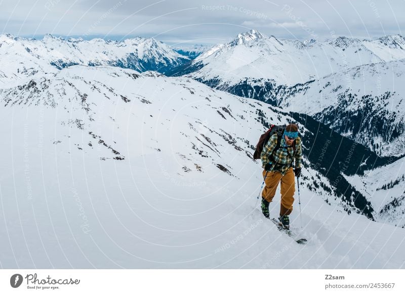 Aufstieg | Freeskier | Skitour Ferien & Urlaub & Reisen Abenteuer Winterurlaub Berge u. Gebirge Junger Mann Jugendliche 30-45 Jahre Erwachsene Natur Landschaft