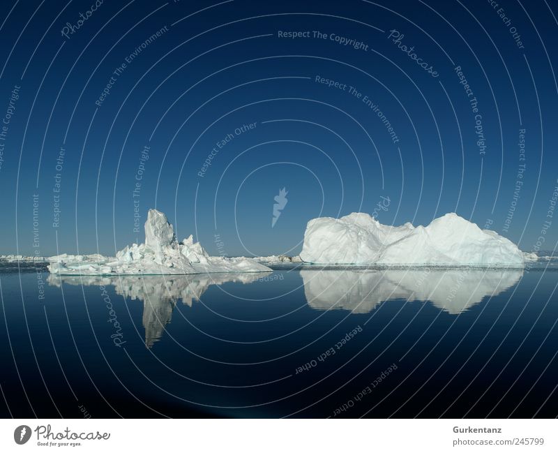 100 - Jubiläum on the Rocks Umwelt Natur Urelemente Wasser Klima Klimawandel Eis Frost Coolness fantastisch groß Unendlichkeit blau weiß Grönland Eisberg