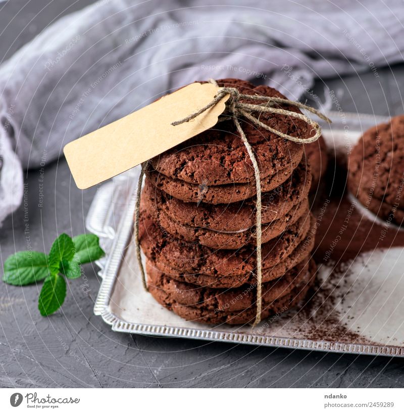 runde Schokoladenplätzchen Dessert Süßwaren Frühstück Diät Papier Essen lecker braun Jeton Keks Hintergrund Lebensmittel süß geschmackvoll Snack Anhäufung