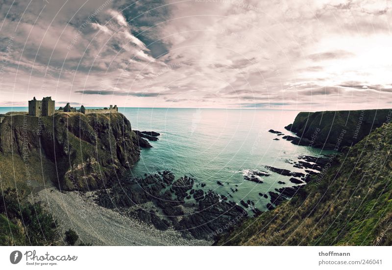 Stonehaven Castle Umwelt Natur Landschaft Wasser Himmel Wolken Sommer Schönes Wetter Berge u. Gebirge Küste Riff Nordsee Meer Ruine Mauer Wand Sehnsucht Fernweh