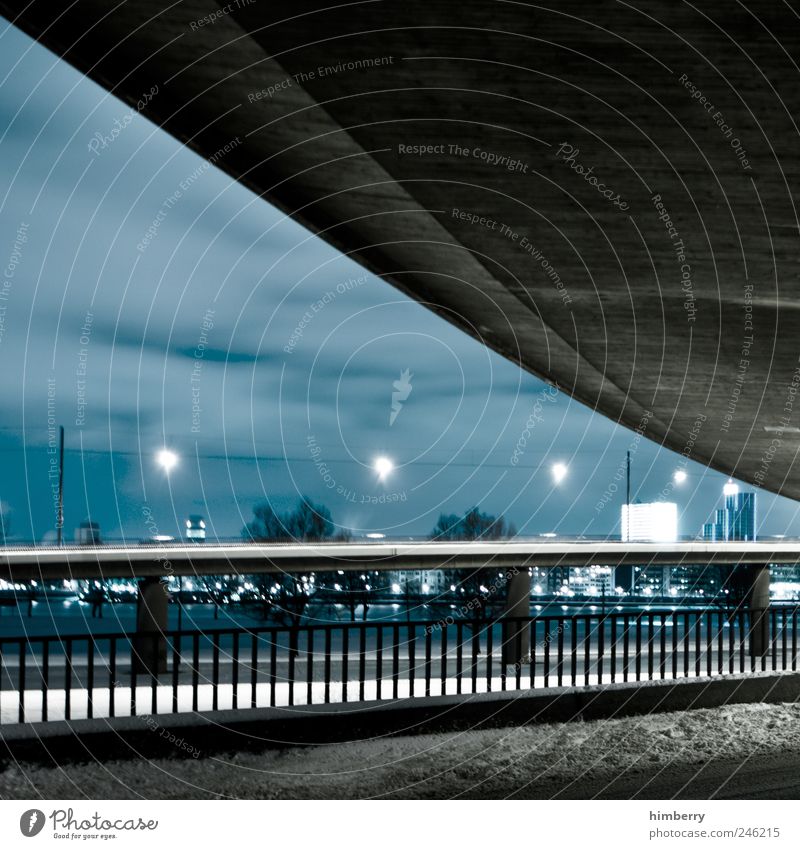 under the bridge Werbebranche Handwerk Baustelle Energiewirtschaft Kunst Düsseldorf Stadt Hauptstadt Hochhaus Bankgebäude Bauwerk Gebäude Architektur Verkehr