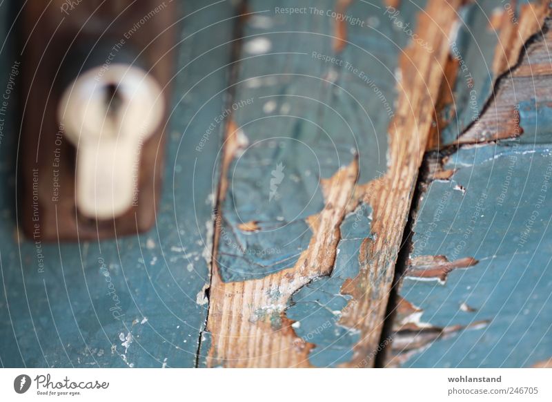 Door "Tür Schloss Holz" Schlüssel alt natürlich blau braun ästhetisch Farbfoto mehrfarbig Außenaufnahme Makroaufnahme Strukturen & Formen Menschenleer Tag