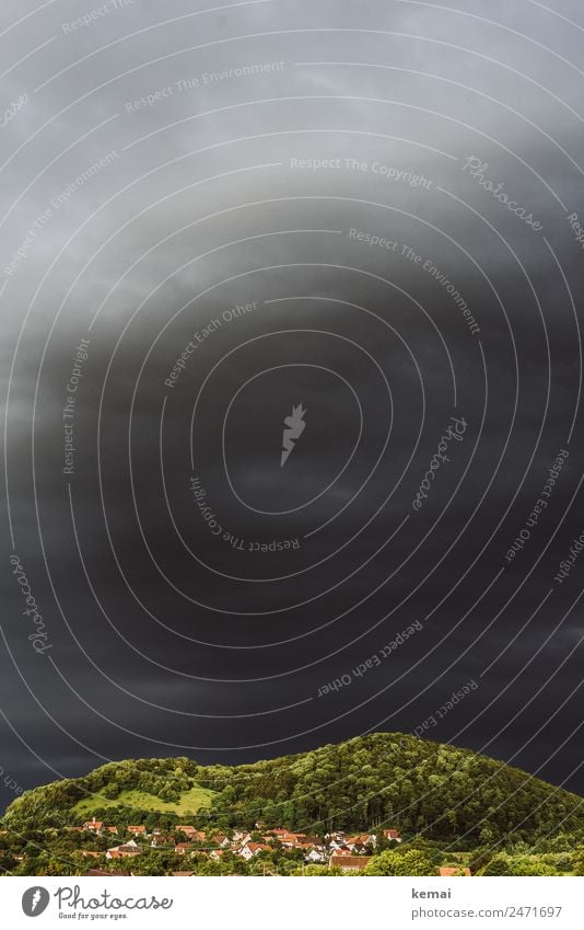 Düster Ferne Freiheit Landschaft Himmel Gewitterwolken Sommer Wetter schlechtes Wetter Unwetter Sturm Wald Hügel Schwäbische Alb Dorf außergewöhnlich bedrohlich