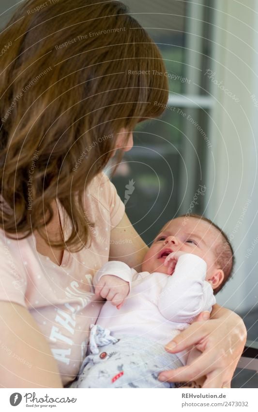 Mutter mit Baby Lifestyle Gesundheit harmonisch Wohlgefühl Zufriedenheit Mensch feminin Kind Erwachsene Familie & Verwandtschaft 2 0-12 Monate 18-30 Jahre