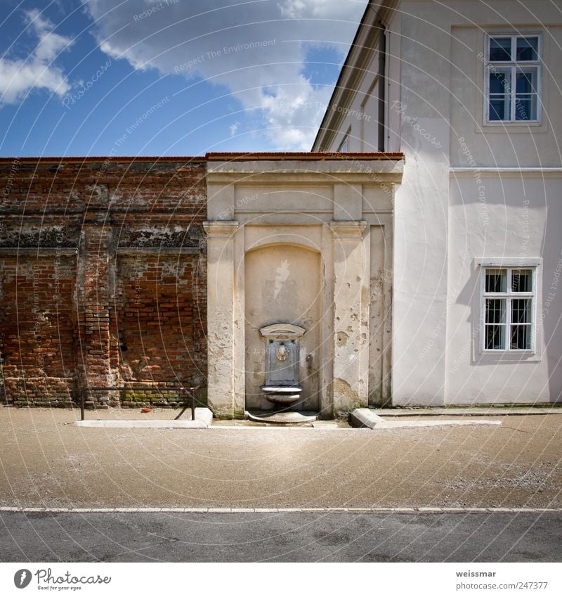 Geschichtsschichten Himmel Wolken Wien Österreich Europa bevölkert Burg oder Schloss Ruine Park Bauwerk Gebäude Architektur Mauer Wand Fassade Fenster