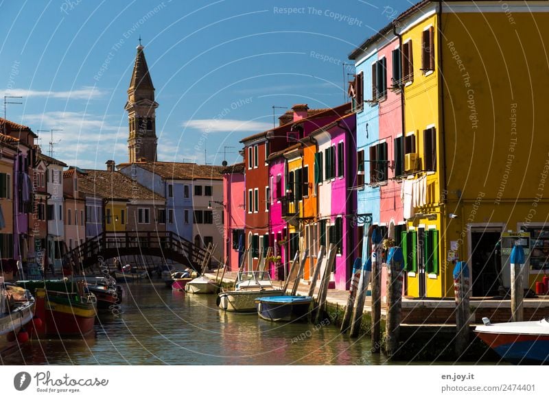 bunt Ferien & Urlaub & Reisen Tourismus Ausflug Sightseeing Städtereise Sommerurlaub Burano Venedig Italien Europa Dorf Fischerdorf Kleinstadt Hafenstadt