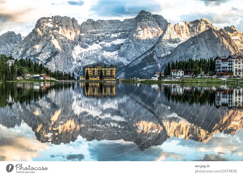 Wasserspiegel Ferien & Urlaub & Reisen Berge u. Gebirge Natur Landschaft Wolken Felsen Alpen Dolomiten Gipfel Seeufer Lago di Misurina Italien Südtirol Europa