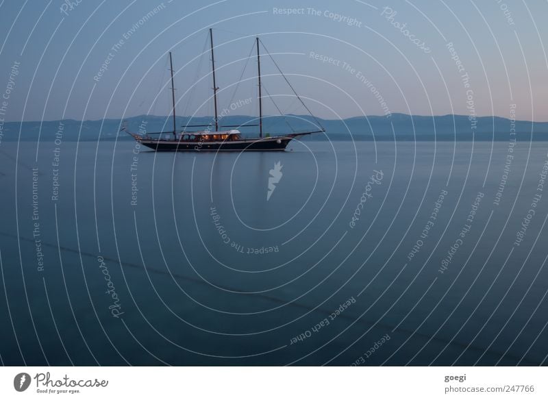 vor Anker Wasser Himmel Horizont Sonnenaufgang Sonnenuntergang Sommer Schönes Wetter Hügel Küste Meer Adria Insel Bra&#269; Schifffahrt Bootsfahrt