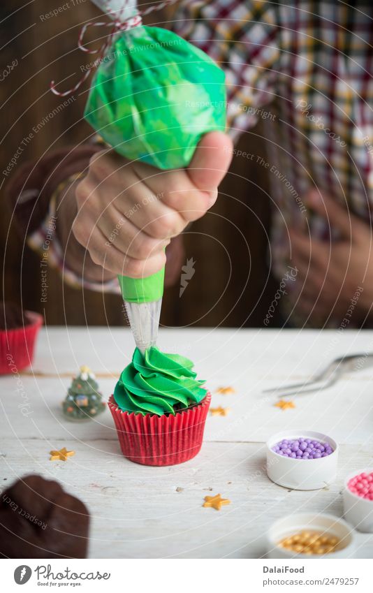 Herstellung von Muffins für die Weihnachtszeit Hintergrund neutral Hintergrundbild backen Unschärfe hell Backwaren Kuchen Feste & Feiern Weihnachten & Advent