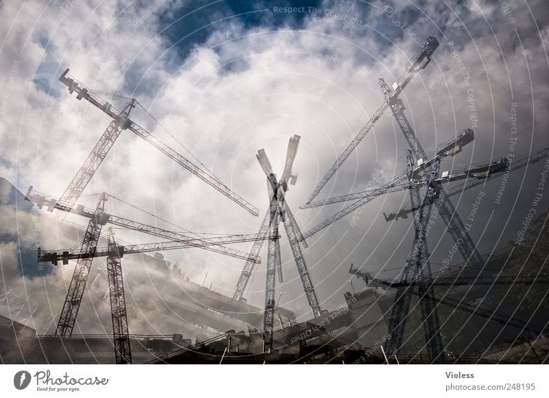 Es gibt viel zu tun ........ Beton bauen Baustelle Arbeit & Erwerbstätigkeit Baukran Hebetechnik Mehrfachbelichtung Farbfoto Experiment