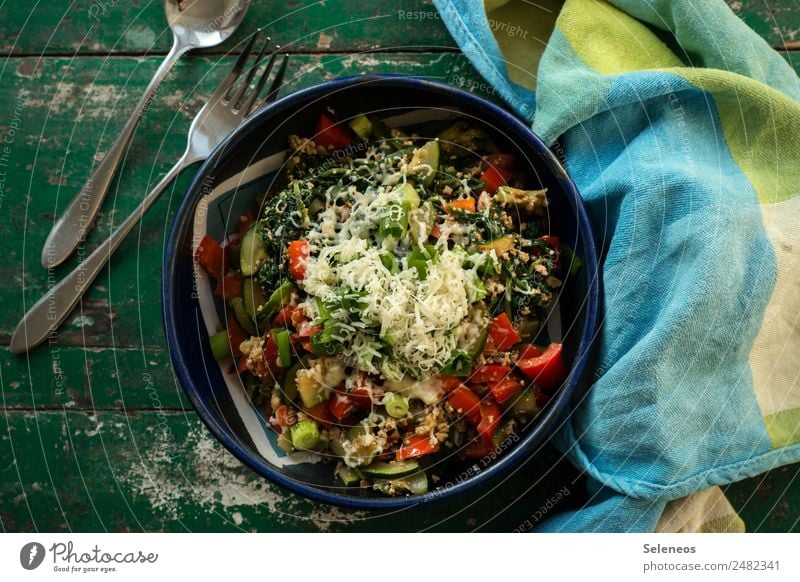 Gemüsetopf Lebensmittel Käse Paprika Zucchini Frühlingszwiebel Spinat Ernährung Essen Mittagessen Abendessen Bioprodukte Vegetarische Ernährung