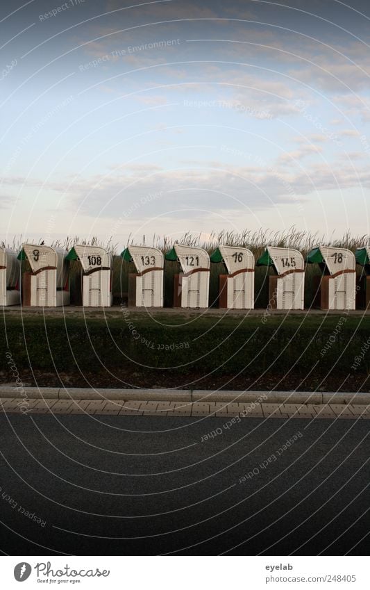 Kurtaxe erhöht - Platzbedarf verringert (3) Ferien & Urlaub & Reisen Tourismus Sommerurlaub Himmel Wolken Horizont Wetter Schönes Wetter Gras Küste Strand