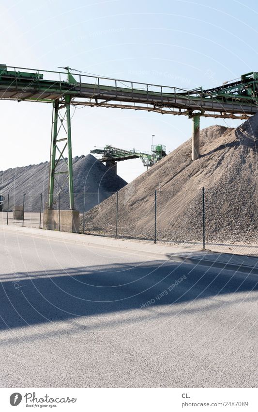 industriegebiet, düsseldorf Arbeit & Erwerbstätigkeit Beruf Arbeitsplatz Baustelle Wirtschaft Industrie Mittelstand Unternehmen Himmel Wolkenloser Himmel