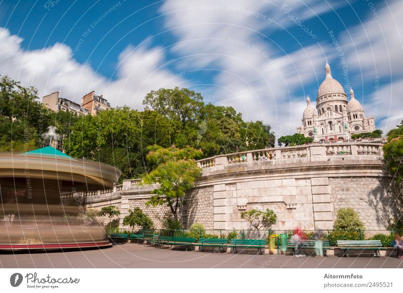 Sacre Coeur Basilika und Karussell Stil schön Ferien & Urlaub & Reisen Tourismus Sommer Sonne Entertainment Kultur Himmel Baum Park Kirche Gebäude Architektur