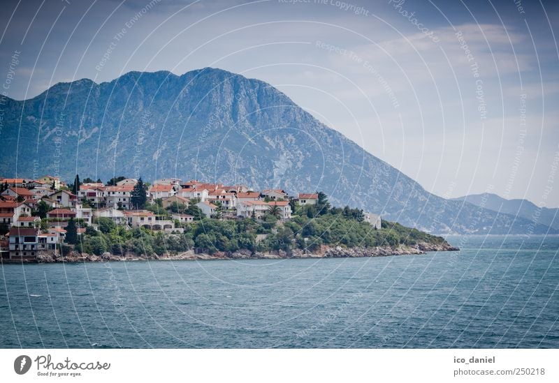 an der Küste Kroatien´s Freizeit & Hobby Ferien & Urlaub & Reisen Freiheit Sommer Sommerurlaub Meer Berge u. Gebirge Natur Landschaft Urelemente Wasser Wolken