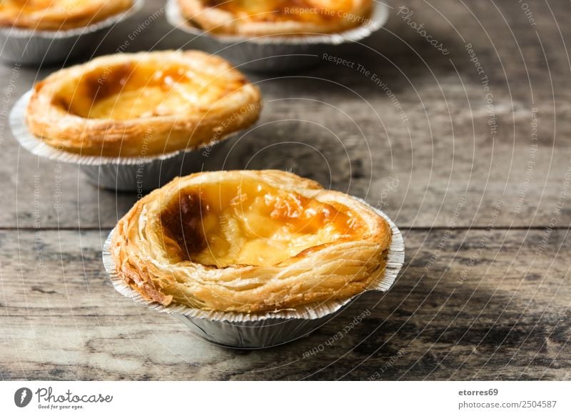 typisches portugiesisches Dessert Pasteis de nata Lebensmittel Gesunde Ernährung Speise Foodfotografie Portugal Portugiesisch Portugiesen Belém Pastell süß