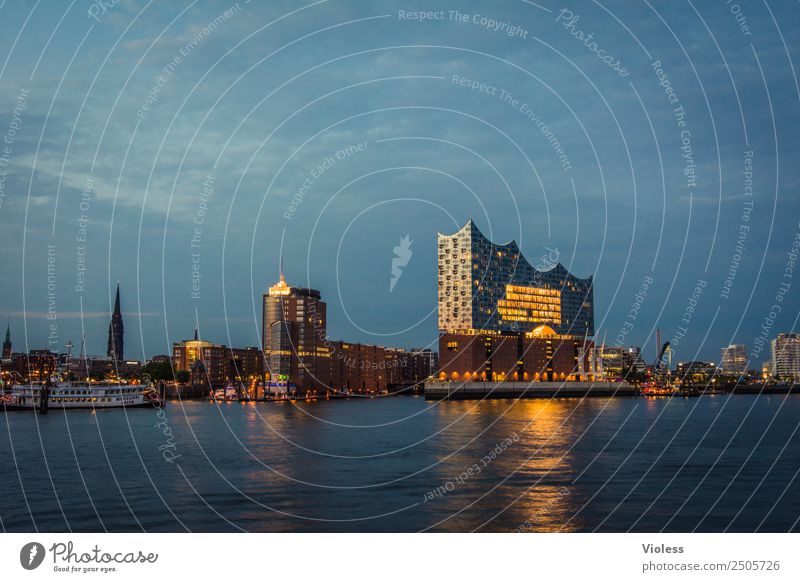 Hamburg meine Perle.... Hafen Elbphilharmonie Licht Kehrwiederspitze Hafenstadt Brücke Bauwerk Gebäude Sehenswürdigkeit Wahrzeichen Denkmal glänzend Beleuchtung