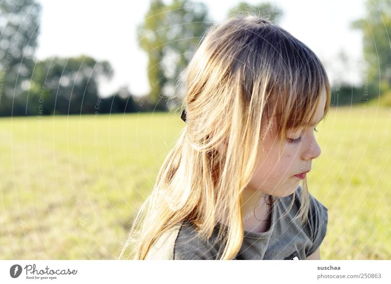 ein hexle foto .. Kind Mädchen Kindheit Kopf Haare & Frisuren Gesicht Auge Nase Mund 1 Mensch 3-8 Jahre Umwelt Natur Landschaft Himmel Sommer Schönes Wetter