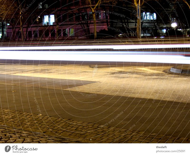 Lightning Langzeitbelichtung Nacht dunkel Bonn Verkehrswege Straße B9