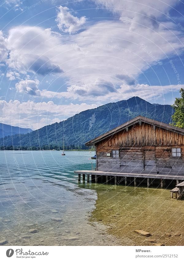 hütte am see Umwelt Schönes Wetter alt Hütte See Tegernsee Bayern Wolken Badesee Erholung Ferien & Urlaub & Reisen Erholungsgebiet Wasser Erfrischung Segelboot