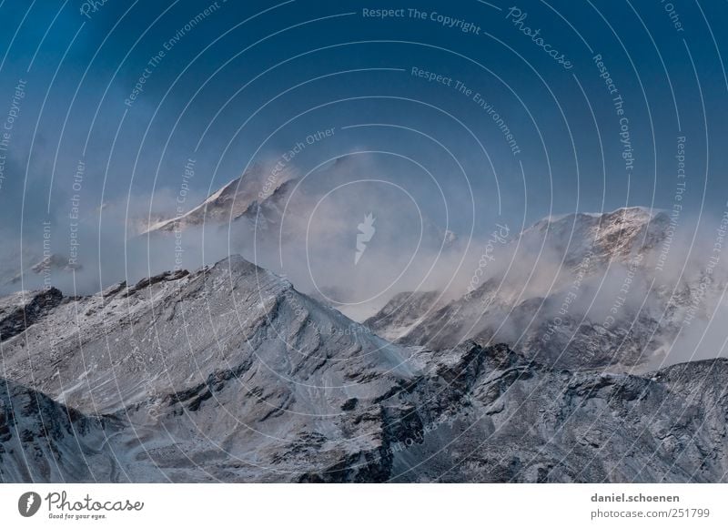 kalte Finger, Neuschnee, -10 Grad Tourismus Abenteuer Berge u. Gebirge Sonnenaufgang Sonnenuntergang Herbst Winter Klima Klimawandel Wetter schlechtes Wetter