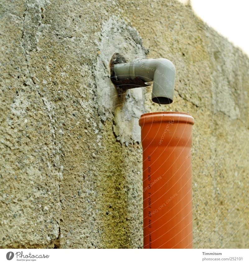 [CHAMANSÜLZ 2011] - Nicht kleckern...! Rottweil Mauer Wand Stein Metall Kunststoff Armut hässlich Gefühle Überraschung planen Sicherheit Reserve Eisenrohr