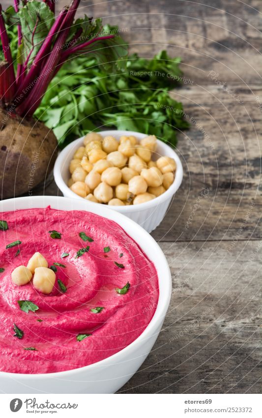 Rübenhummus Lebensmittel Gesunde Ernährung Speise Foodfotografie Brot Vegetarische Ernährung Diät Schalen & Schüsseln Tisch Holz frisch Hummus Rote Beete