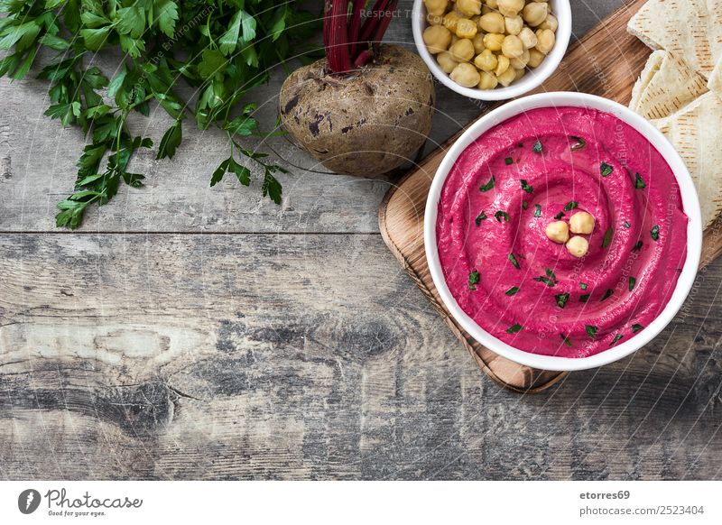 Rübenhummus Lebensmittel Gesunde Ernährung Speise Foodfotografie Brot Vegetarische Ernährung Diät Schalen & Schüsseln Tisch Holz frisch Hummus Rote Beete