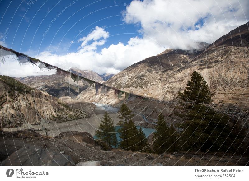 Nepal Umwelt Natur Himmel Wolken Horizont Felsen Berge u. Gebirge Gipfel See wandern Stein Gebetsfahnen Gletschersee Baum Himalaya Manang Trecking