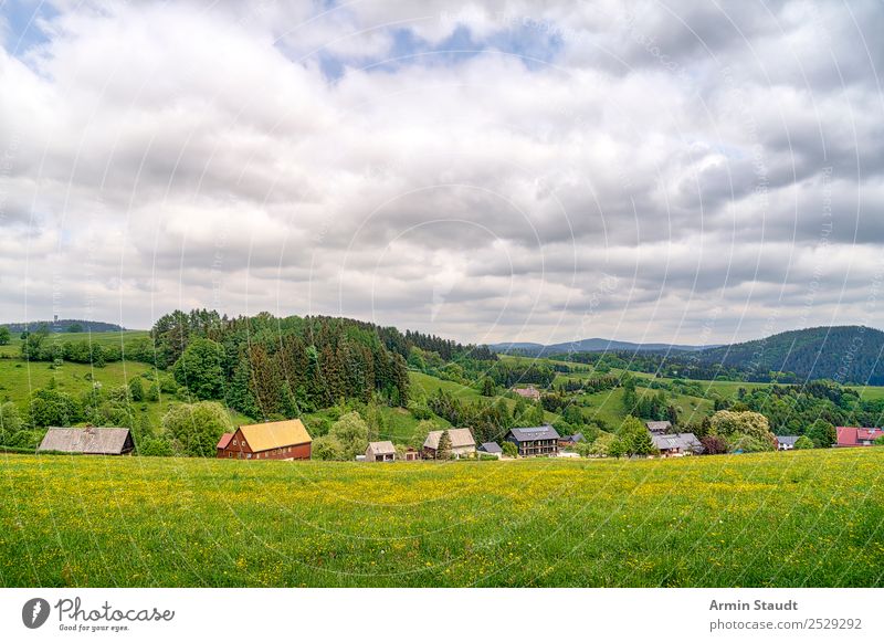 Dorf in Sachsen ruhig Ferien & Urlaub & Reisen Tourismus Ausflug Abenteuer Ferne Freiheit wandern Umwelt Natur Landschaft Himmel Wolken Frühling Sommer