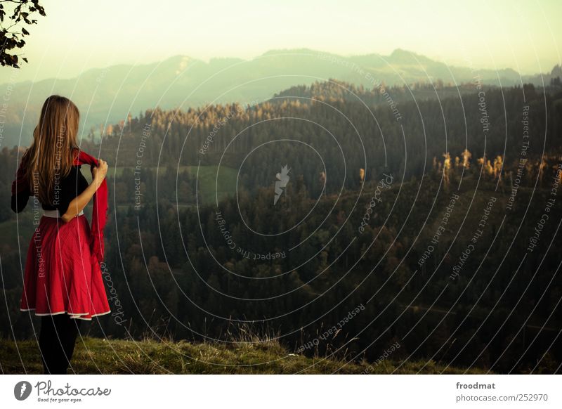 weitblick Erholung Ferien & Urlaub & Reisen Ausflug Abenteuer Ferne Freiheit Berge u. Gebirge wandern Mensch feminin Junge Frau Jugendliche Erwachsene Umwelt