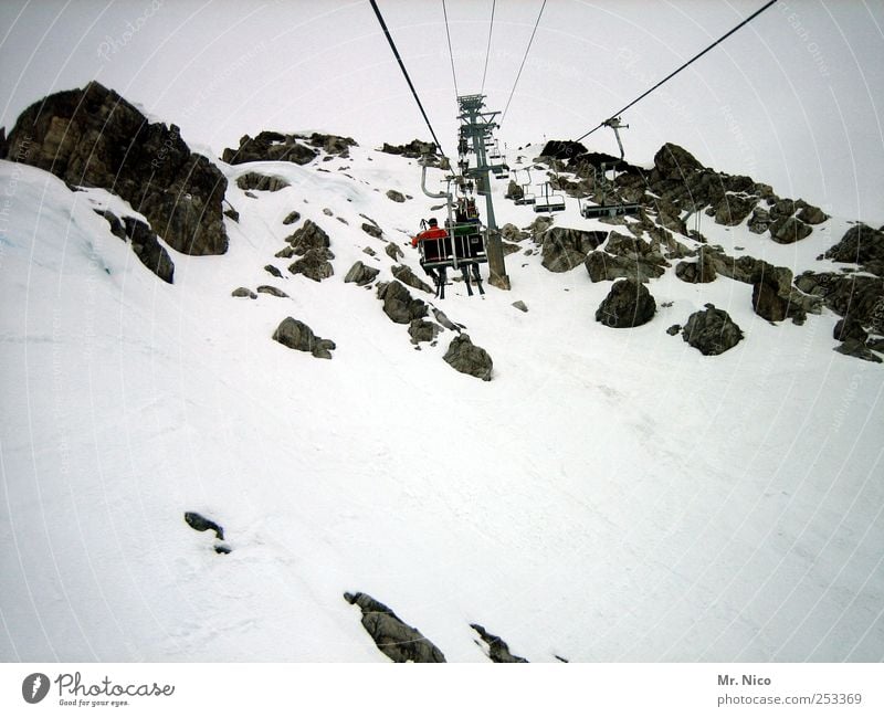 2811m Ferien & Urlaub & Reisen Winter Schnee Winterurlaub Berge u. Gebirge Mensch Umwelt Natur Landschaft Klima schlechtes Wetter Nebel Eis Frost Alpen