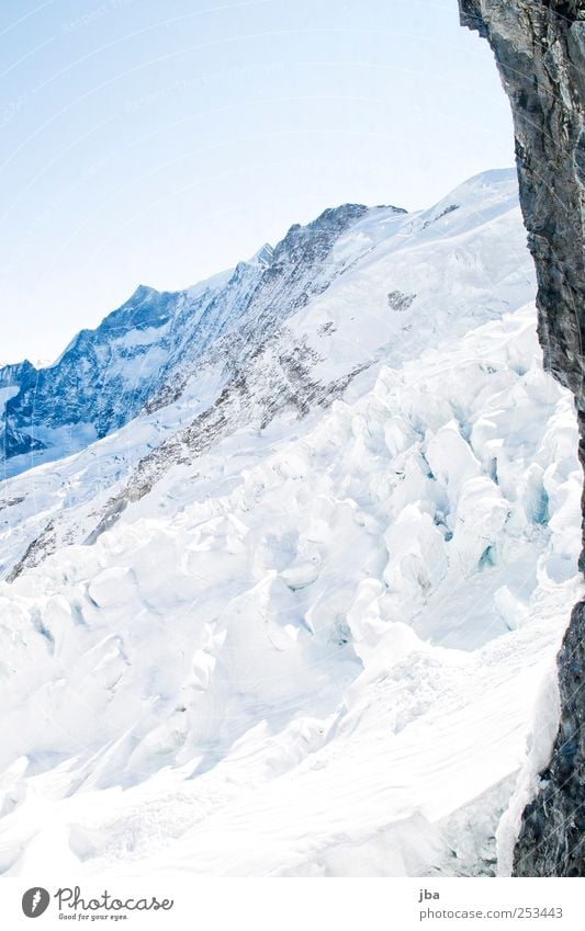 Eismeer Leben Tourismus Abenteuer Expedition Schnee Berge u. Gebirge Natur Landschaft Urelemente Wasser Herbst Winter Frost Felsen Alpen Schneebedeckte Gipfel