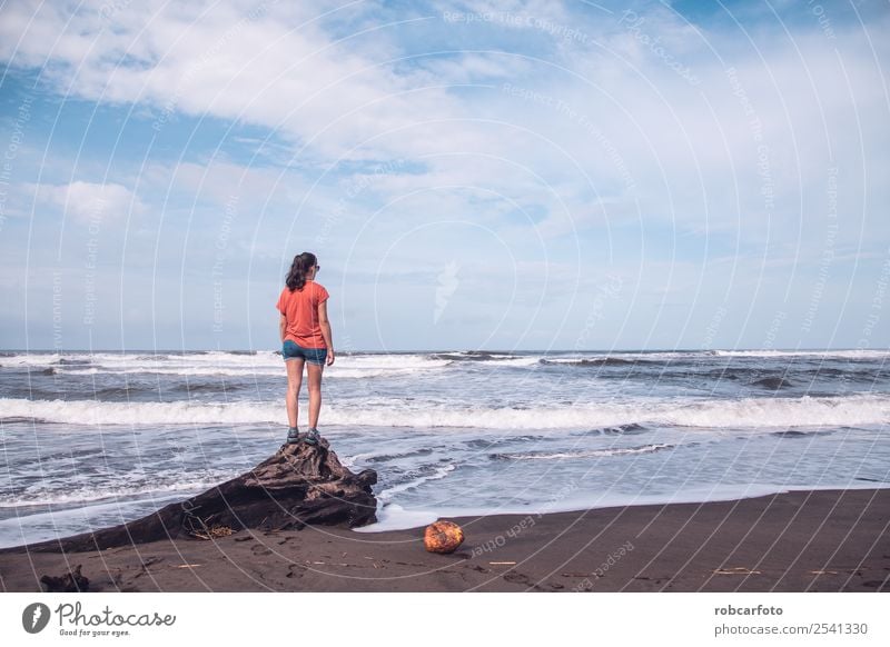 Karibisches Meer in Tortuguero Strand in Costa Rica exotisch schön Ferien & Urlaub & Reisen Sommer Sonne Insel Natur Landschaft Sand Himmel Baum Park Urwald