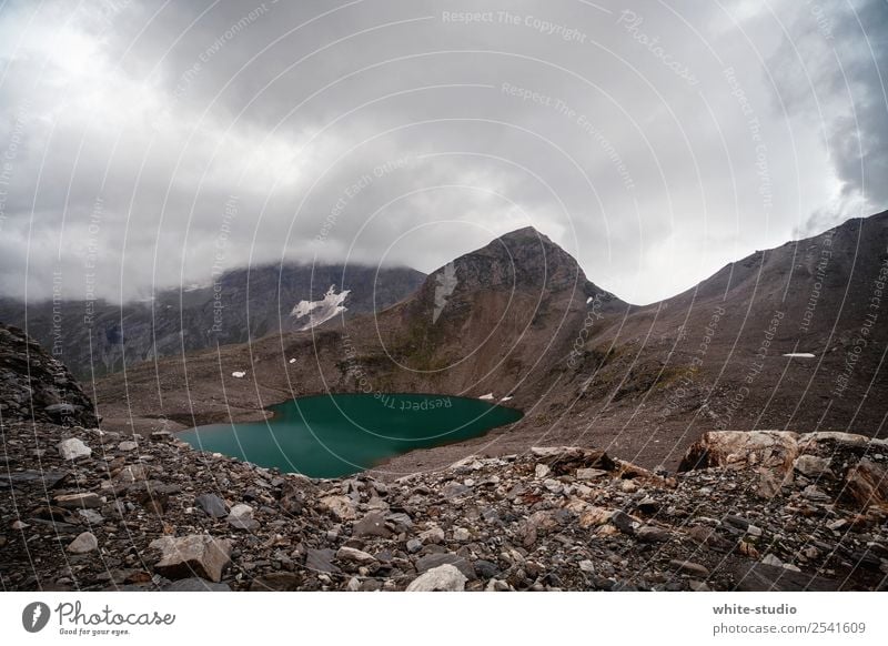 Bergsee Umwelt Natur Landschaft Wetter schlechtes Wetter Unwetter Nebel Gipfel Gletscher wandern Gebirgssee See Berge u. Gebirge Hohen Tauern NP Wandertag