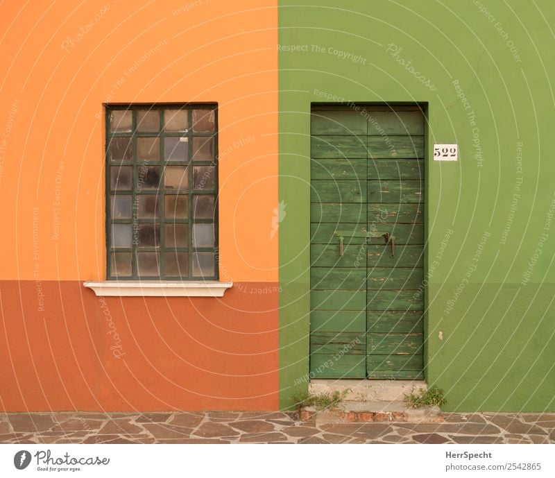 Color-blocking Venedig Burano Fischerdorf Altstadt Haus Bauwerk Gebäude Mauer Wand Fassade Fenster Tür Ziffern & Zahlen Sauberkeit Stadt grün orange geschlossen