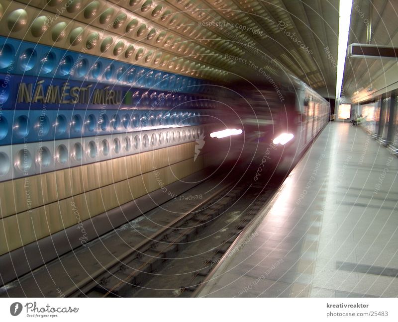 Station Namtestí Míru U-Bahn Prag London Underground Verkehr Öffentlicher Personennahverkehr fahren Bahnhof Europa unterirdisch Ferien & Urlaub & Reisen ÖV