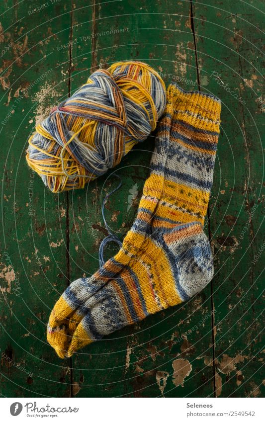 Dottersocken Freizeit & Hobby stricken heimwerken Strümpfe Wärme weich Wolle Wollknäuel Wollsocke Farbfoto Innenaufnahme