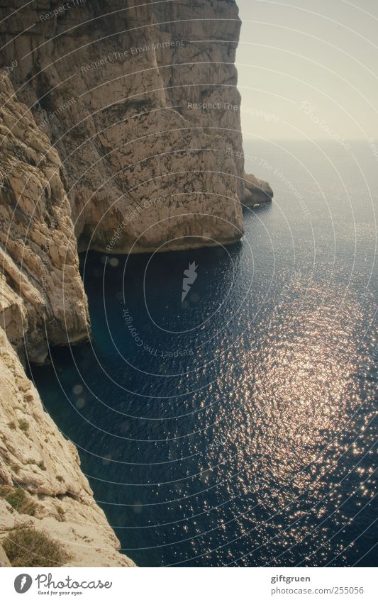 waves of light Umwelt Natur Landschaft Urelemente Erde Wasser Himmel Wolkenloser Himmel Horizont Sonne Schönes Wetter Felsen Wellen Küste Bucht Meer Insel blau